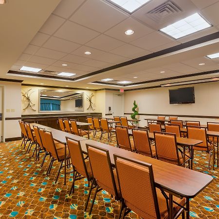 Holiday Inn Express And Suites Alpine By Ihg Eksteriør bilde