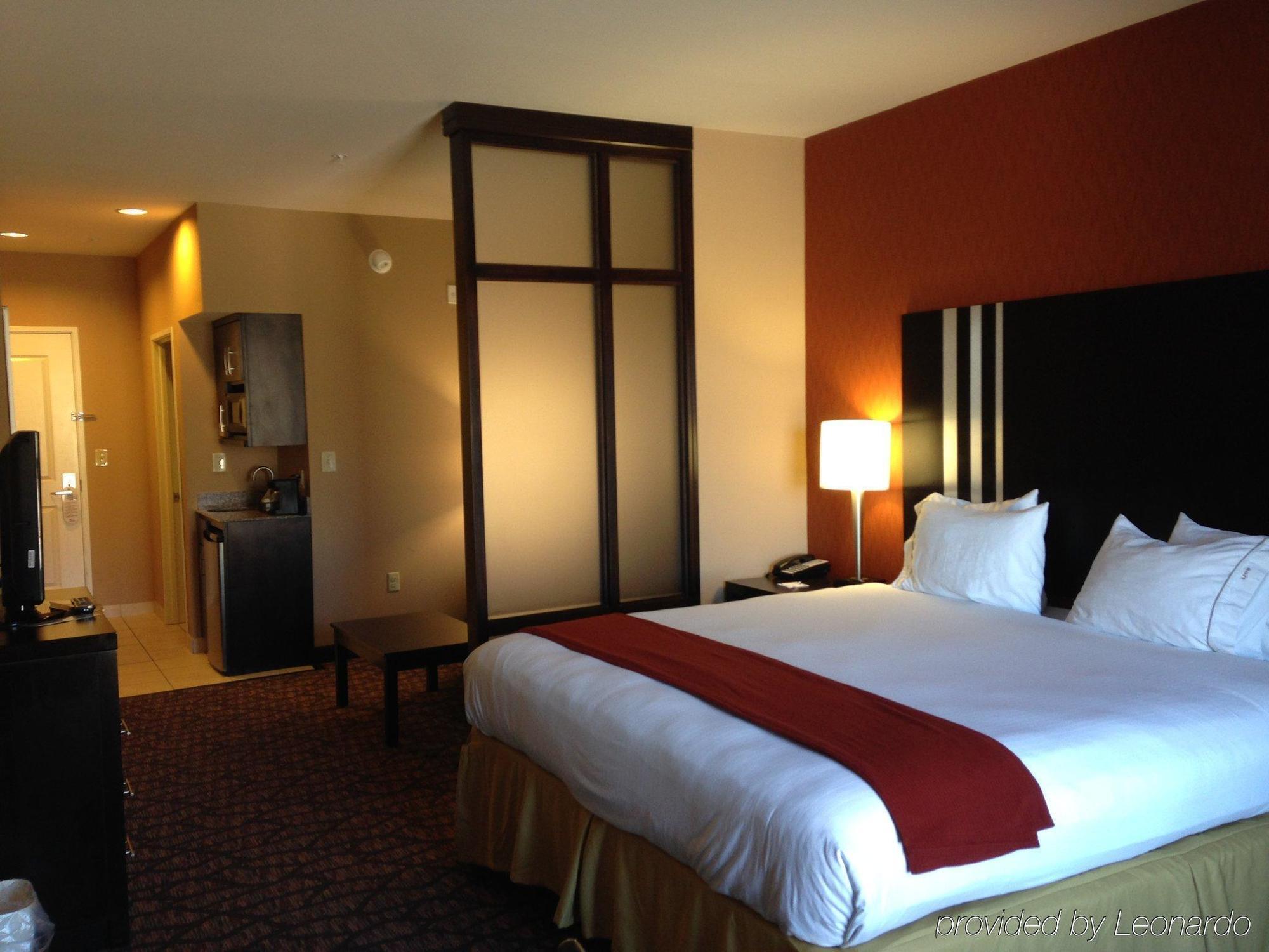 Holiday Inn Express And Suites Alpine By Ihg Eksteriør bilde